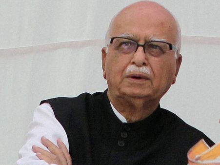 Mufti favoured talks to resolve Kashmir problem: LK Advani