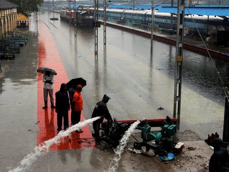 Flood chaos: Chennai residents struggle with power-cuts, water scarcity