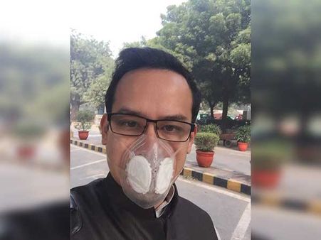 Pollution in Delhi: Congress MP goes to Parliament wearing mask