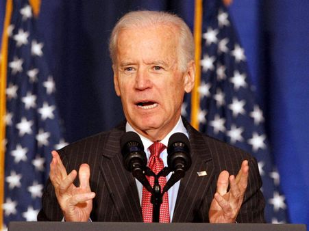 Biden tells Russia to fulfil Ukraine peace deal, return Crimea