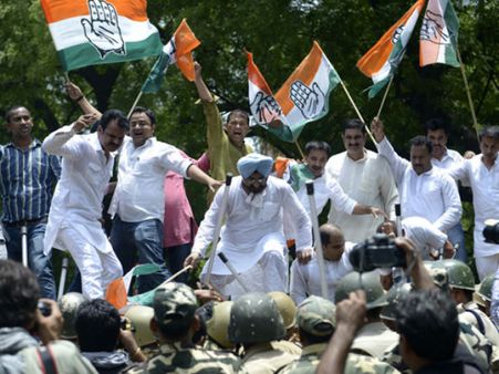National Herald case: Cong activists stage protest, try to march to PM residence
