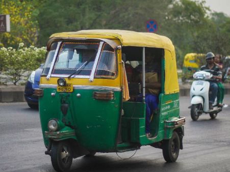 15 killed in road mishap in Telangana