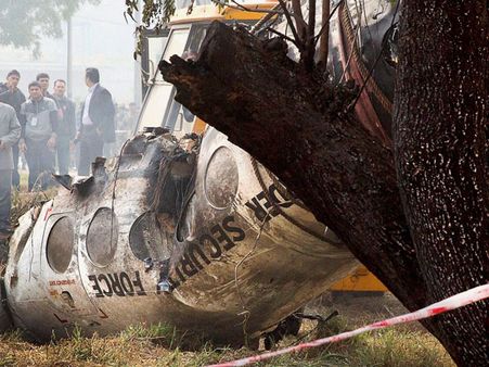 Plane hits market in Bolivia; 4 aboard dead, 3 vendors hurt