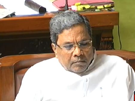 Modi speaks at ISC program, CM Siddaramaiah sleeps!