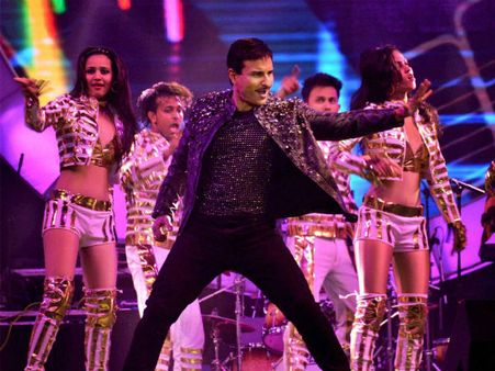 Saifai Mahotsava comes to dazzling end amid clash, arson