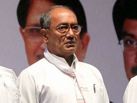 Digvijay Singh disagrees with Prez on temple opening site issue