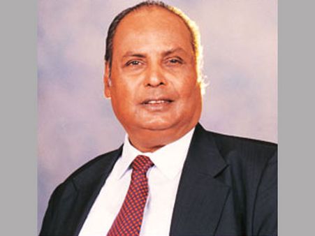 Padma Vibhushan for Dhirubhai; sons Mukesh, Anil Ambani 'proud, humbled'