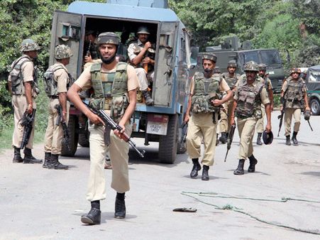 Naik Shinde cremated with full state honors in Nashik