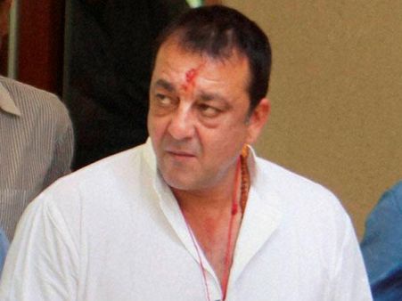 Non Bailable Warrant issued against Sanjay Dutt over alleged threats to Noorani