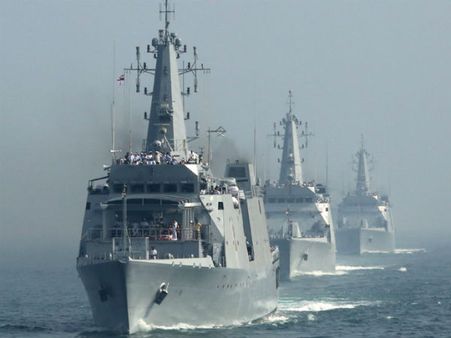 President Pranab all set to review naval fleet today in Vizag