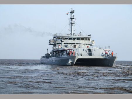 South China Sea: British frigate to sail through disputed territory