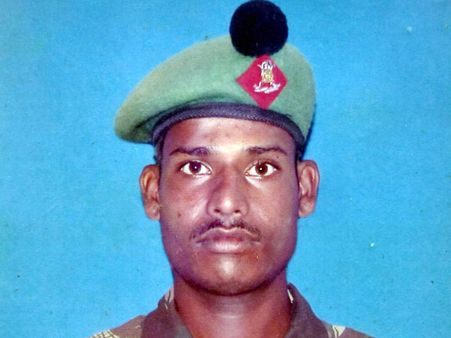 From UP to Mumbai, people offer to donate organs for Siachen survivor