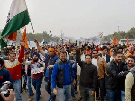 JNU: Lawyers scuffle, some attack journalists again