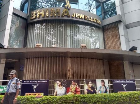 Jewellers end 18-day strike after assurance from Jaitley