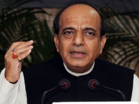 Ex-railway min Dinesh Trivedi gets a first-hand taste of 'filthy juice' on train