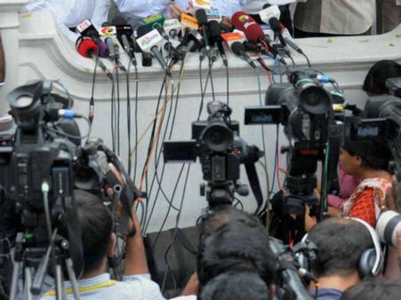 Indian media driven by crass commercialisation: Pak advisory