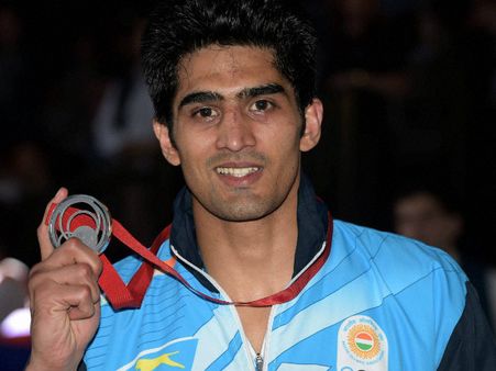 Make odd-even 'permanent', boxer Vijender Singh tells Kejriwal