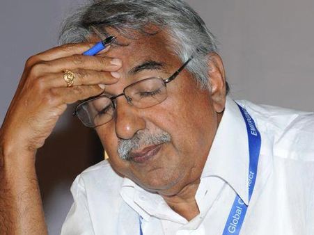 Chandy asks opposition not to politicise temple disaster