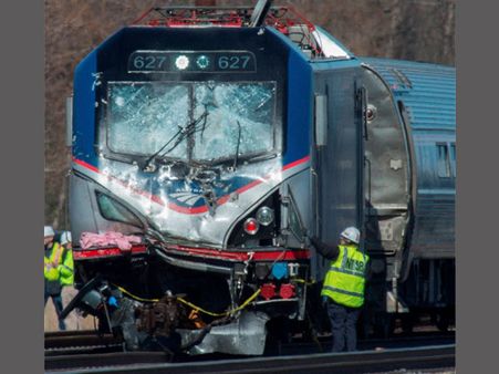 Amtrak train struck backhoe at 106 mph; 2 killed on track