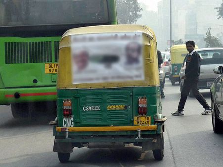 Auto-rickshaw drivers protest against Delhi Govt