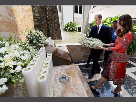 Will, Kate arrive in Mumbai, pay tributes to 26/11 victims