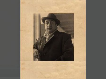 Pablo Neruda's remains arrive at Chilean Congress