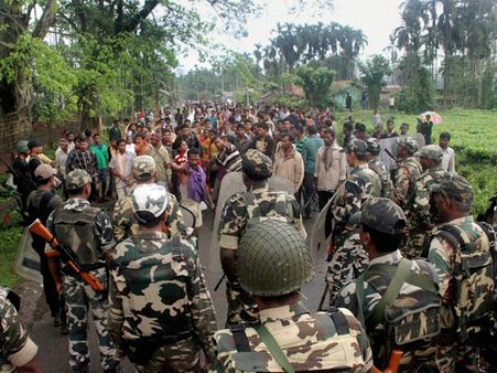 Curfew clamped in Tinsukia, tea tribes' body calls bandh