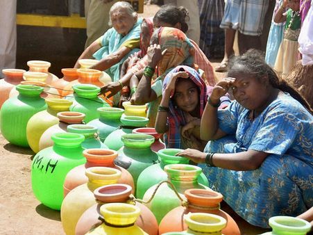 45-year-old woman dies while standing in water queue in Latur