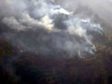 Fire breaks out at dumping ground in Kalyan