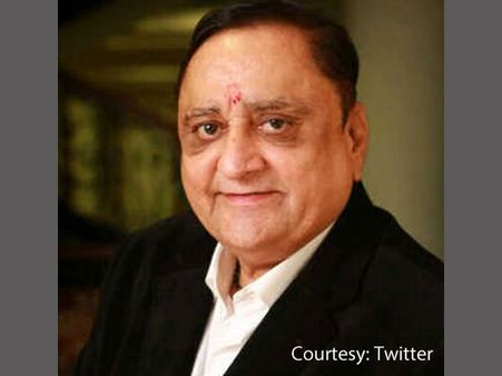 B-Town mourns the loss of Vikas Mohan