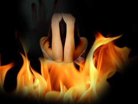 Birbhum shocker: 22-year-old woman burnt alive by in-laws for being 'dark skinned'
