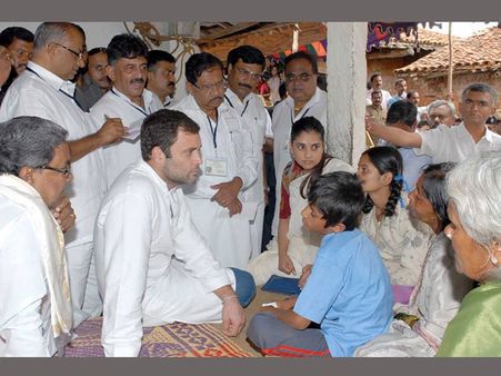 Actor Ramya likely to be inducted to Karnataka cabinet after Rahul Gandhi's direction