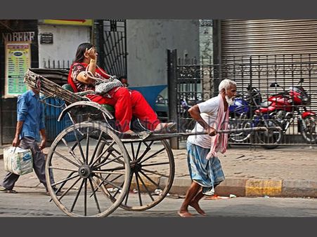 Old and infirm: Poverty drives elderly to do hard physical labour