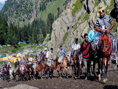 Amarnath Yatra suspended for third time in last 10 days from Jammu  
