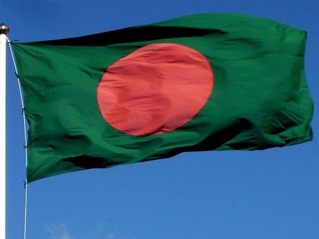 IS claims killing 24, hurting 40 in Dhaka's attack