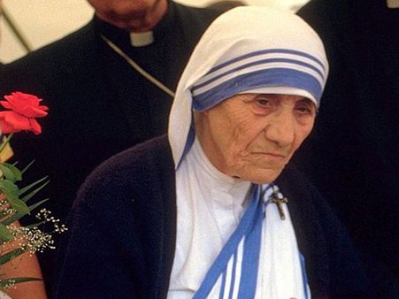 Mother Teresa: A saint despite spiritual 'darkness'