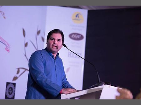 Bengaluru poetry festival celebrates life: Politicians, poets, musicians woo all