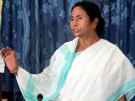Mamata flays Modi over cash withdrawal limit