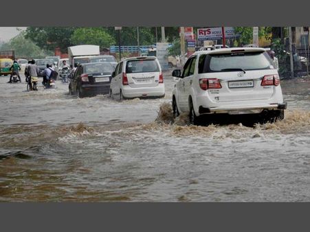 Seven killed as heavy rains lash Hyderabad