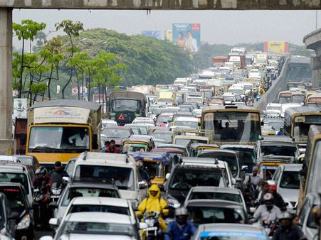 Maha govt to deploy drones to monitor traffic