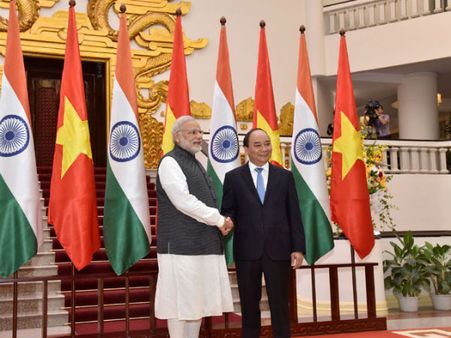 India, Vietnam must jointly face regional challenges: Modi
