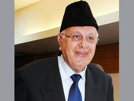 Farooq calls for Indo-Pak dialogue to resolve Kashmir problem