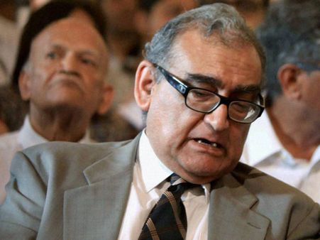 Katju’s Bihar to Pakistan remark: Nitish fumes, Twitterati crack jokes