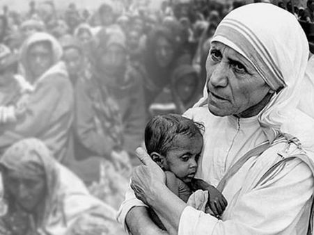 Hundreds take part in Mother Walk to celebrate Teresa's canonisation