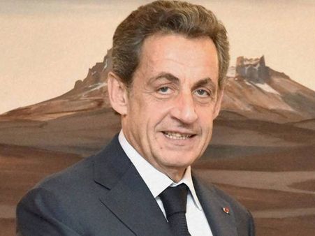 Nicolas Sarkozy says immigrants should 'live like the French'
