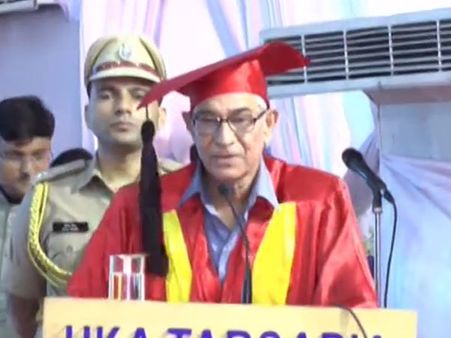 Gujarat Governor takes additional charge of MP