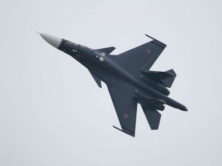 Russian Su-34 bombers conduct flights to stratosphere
