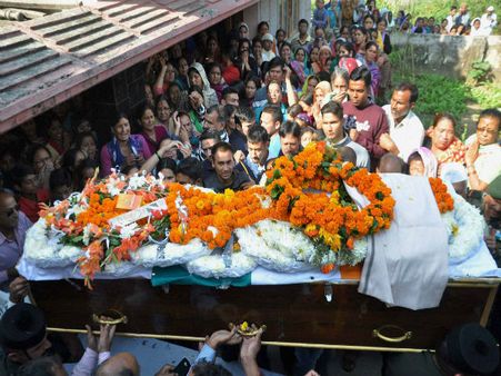 Army braveheart cremated in Haridwar