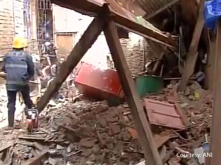 5-storey structure collapses in Bandra East; 4 dead