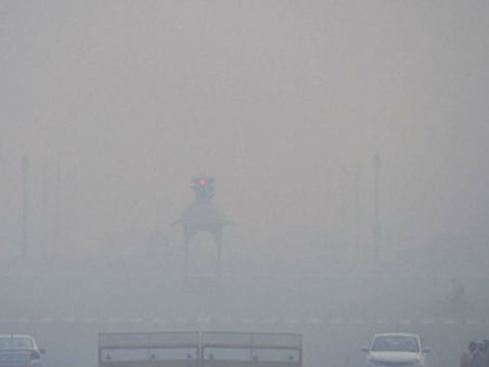 Pics: Smog covers Delhi a day after Diwali